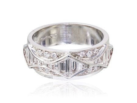 Round Brilliant and Baguette Eternity Band Fashion