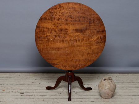 18th Century Queen Anne Tripod Base Tiger Maple Tilt Top Tea Table Online Hot Sale