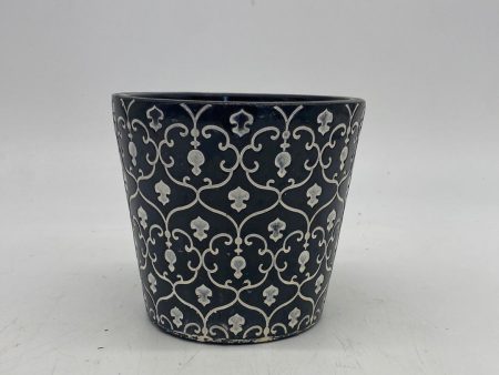 Black Motif Pots Online