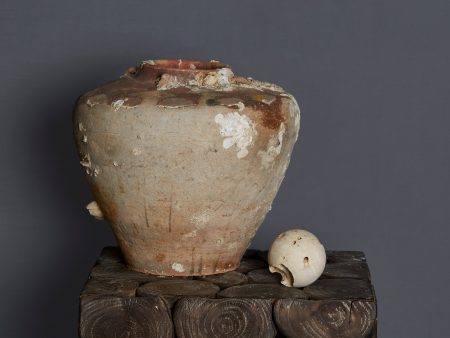 16th Century Chinese Shipwreck Jar with some Shell Encrustation Supply