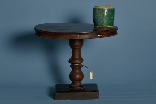 Solid Dutch Colonial Round Tavern Table Online Hot Sale