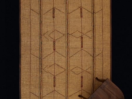 Small Early Tuareg Mat with Simple V & Diamond Pattern ............... (4 9  x 7 2  ) Online Sale